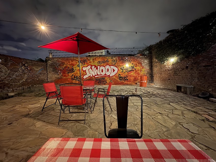 INWOOD – El Origen de la Hamburguesa