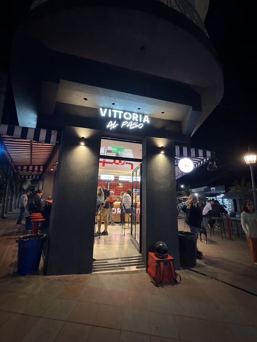 Vittoria Al Paso