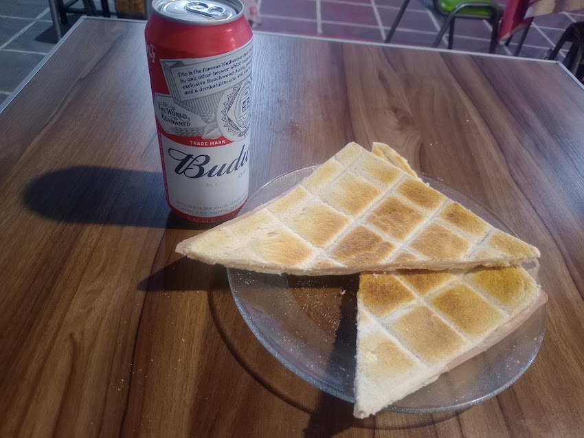 Los Leones Pizzería y algo más