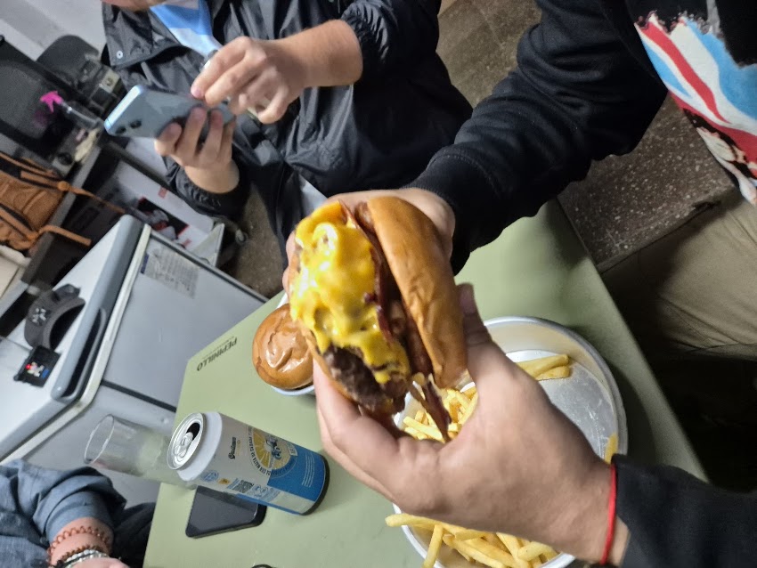 Pepinillo Hamburguesería