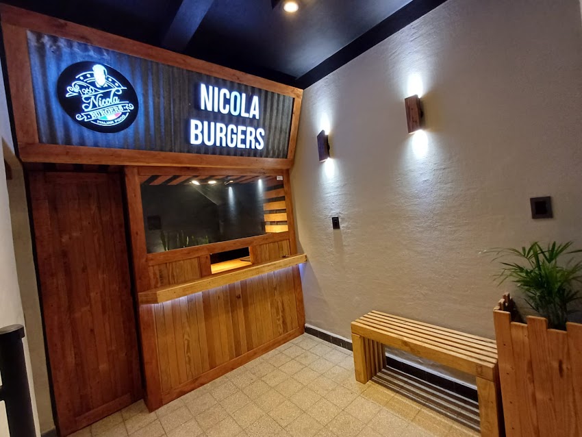 Nicola Burgers