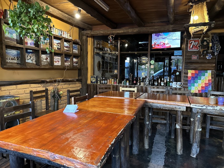 Resto Bar El Montañes Cerveceria