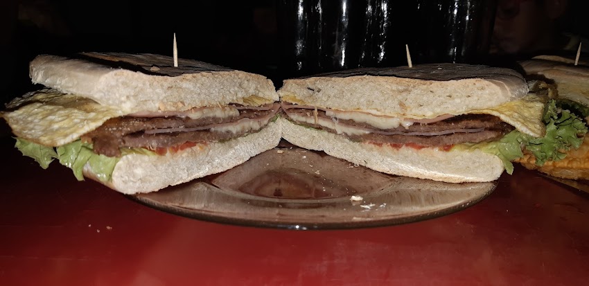 Manota’s Burger