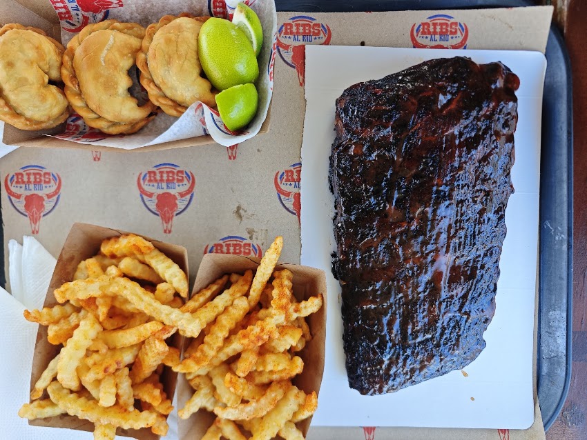 Ribs al río – Patio Costanera Norte