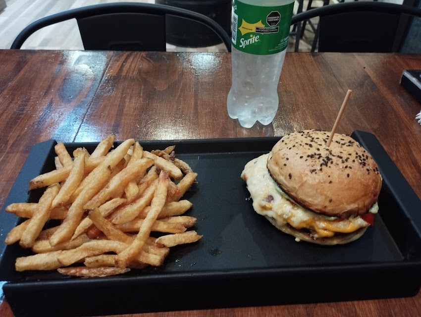 MBURGERS