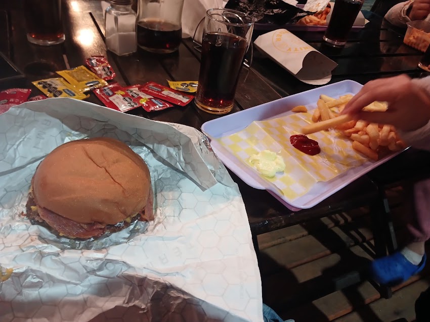 Infinity Burger
