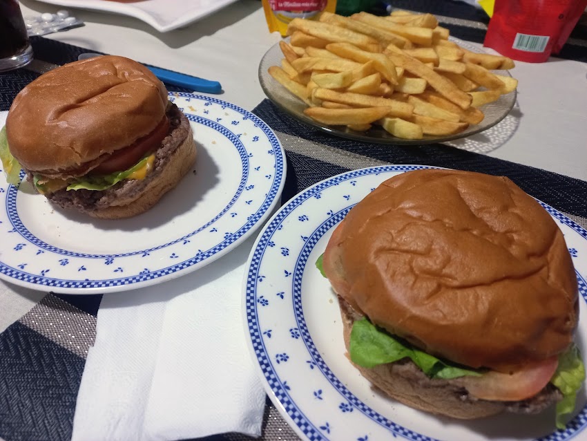 El Gustito Burger