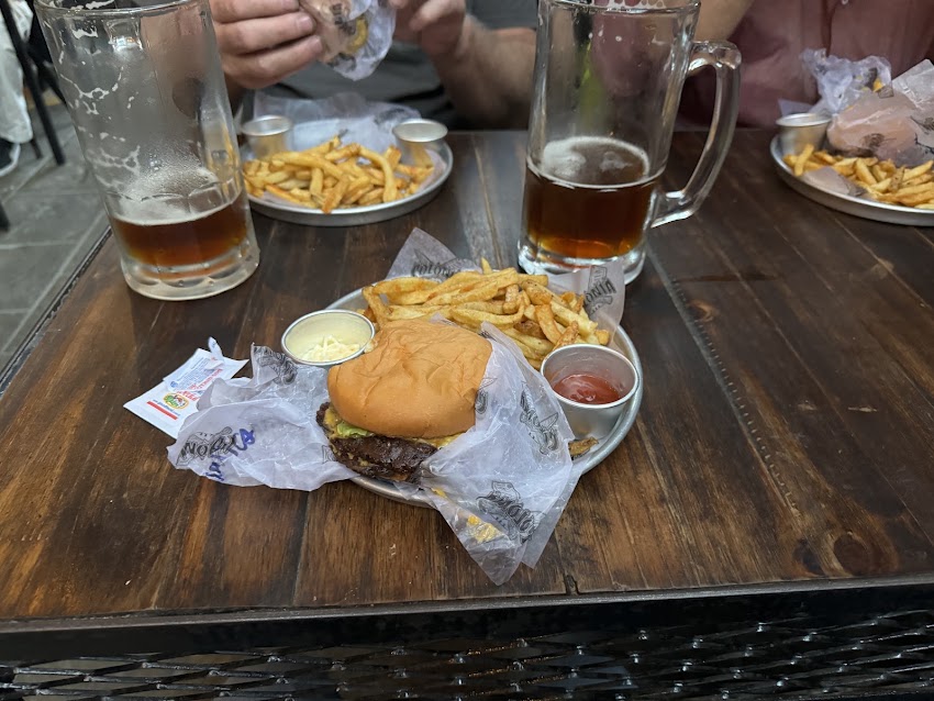 Colonia Bar